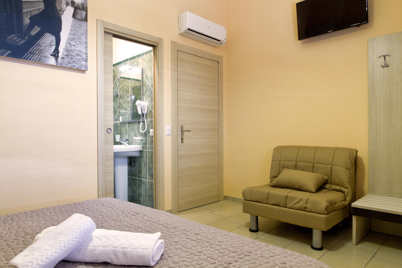 Albergo Stazione 萨普里 客房 照片