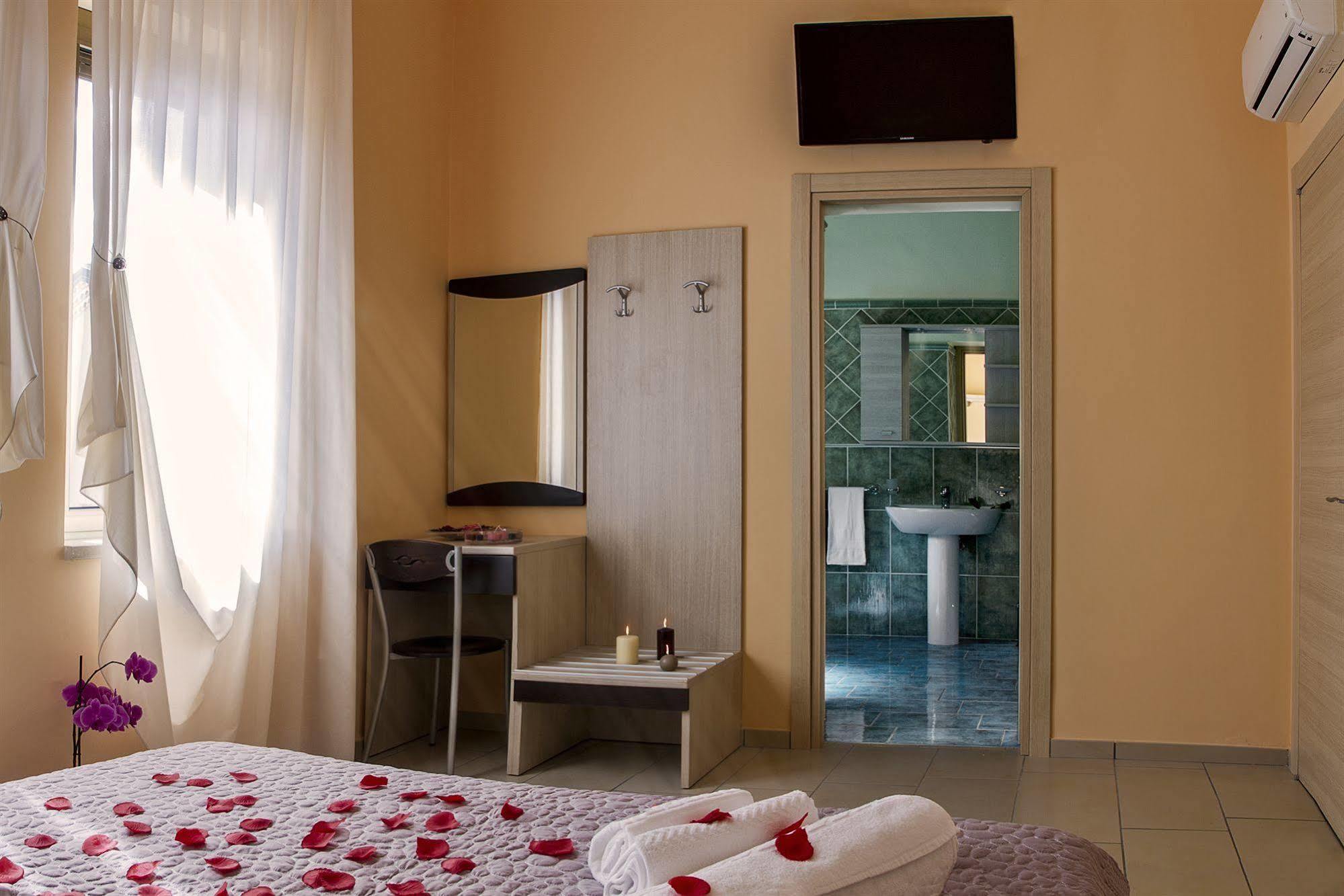 Albergo Stazione 萨普里 外观 照片